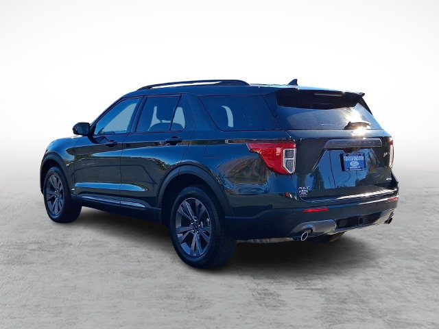 Certified 2023 Ford Explorer XLT w/ Equipment Group 202A AWD/4WD image 4