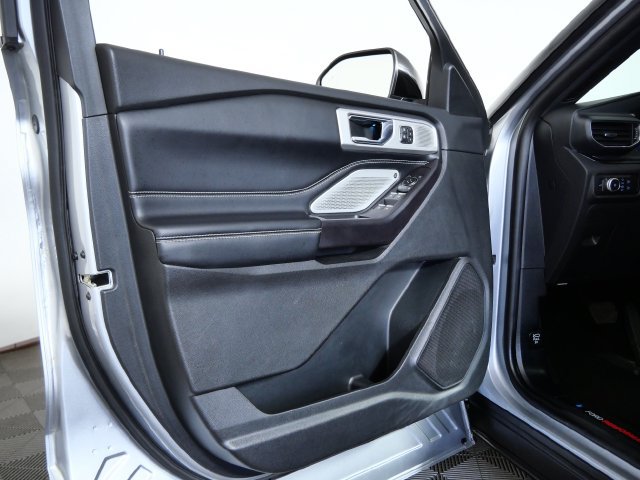 Certified 2020 Ford Explorer ST w/ Premium Technology Package AWD/4WD image 17