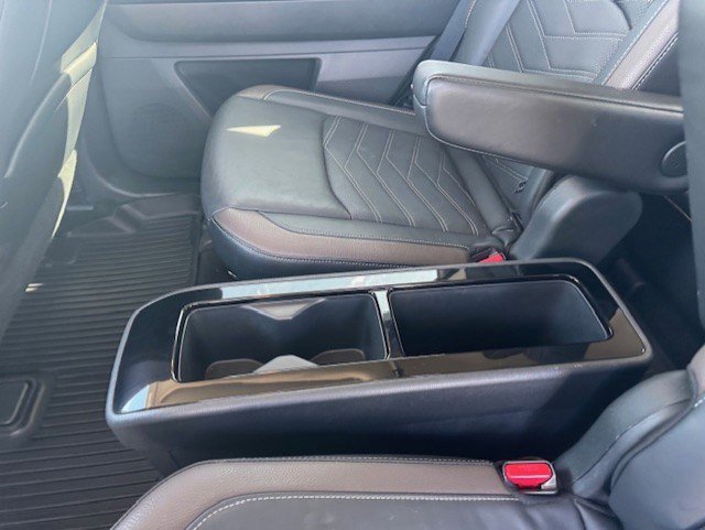 Used 2024 Nissan Pathfinder Platinum image 27