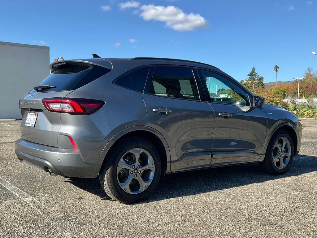Certified 2024 Ford Escape ST-Line w/ Tech Pack #1 image 11