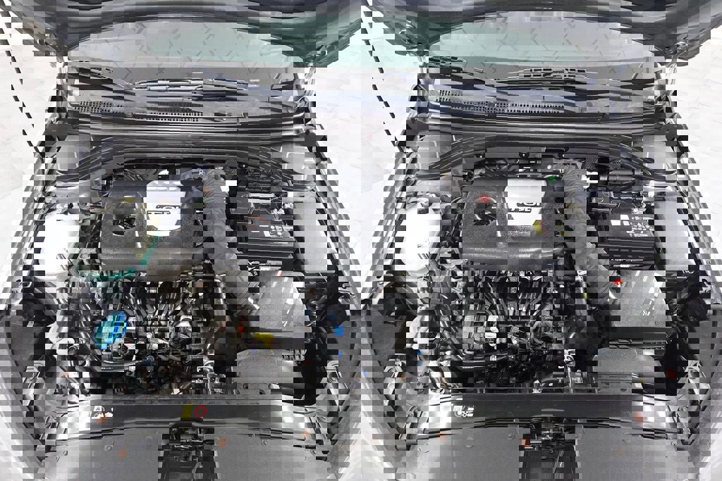 Used 2018 Hyundai Elantra Sport image 31