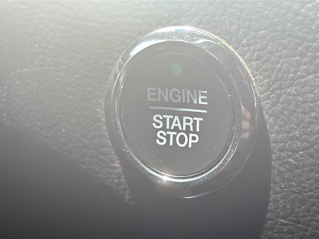 Certified 2022 Ford Edge Titanium w/ Equipment Group 301A AWD/4WD image 29