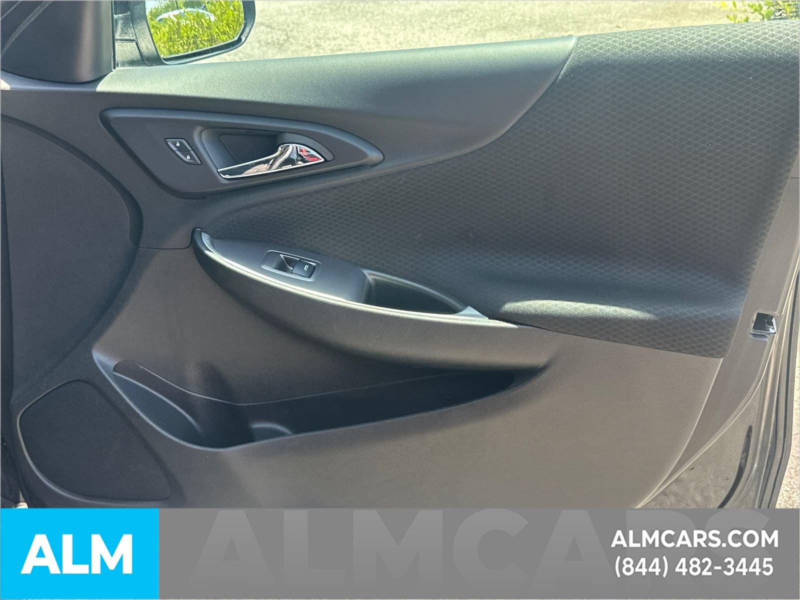 Used 2025 Chevrolet Malibu LT FWD image 16