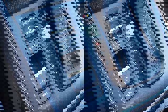 Used 2025 Honda CR-V EX-L image 24