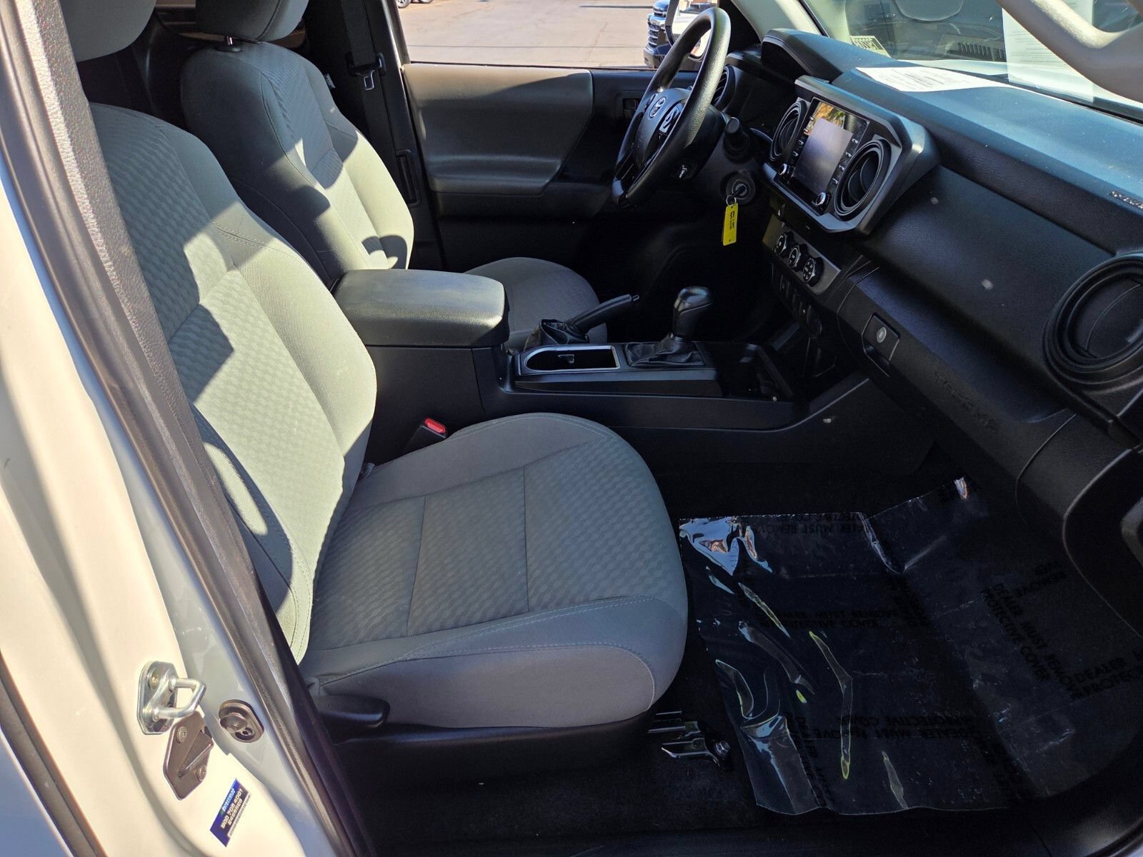 Used 2022 Toyota Tacoma SR RWD image 15