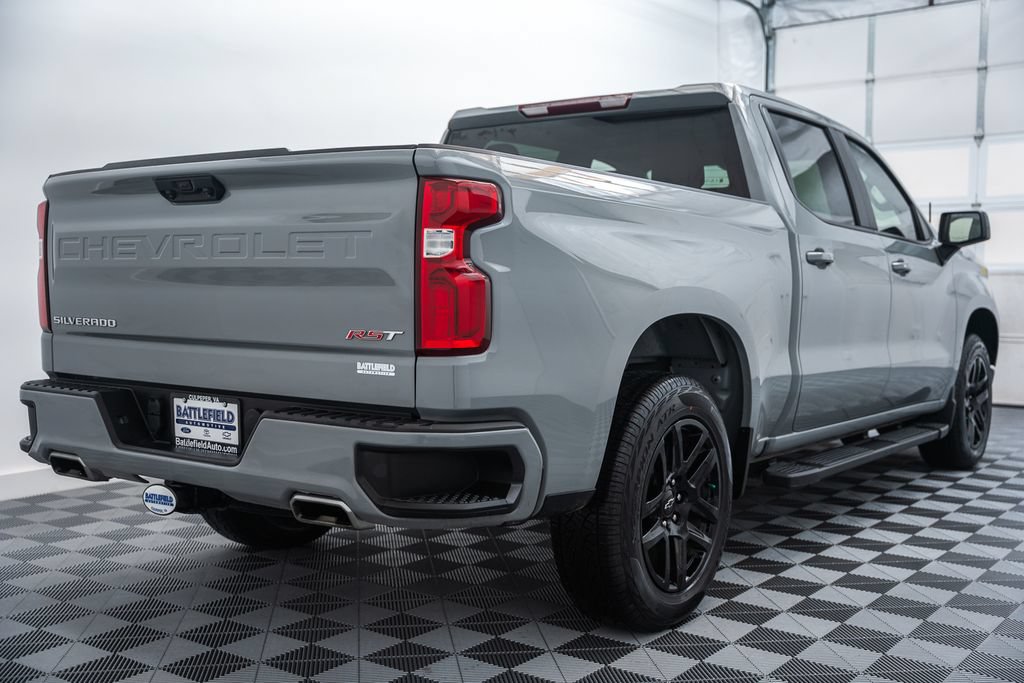 Used 2024 Chevrolet Silverado 1500 RST w/ Z71 Off-Road Package AWD/4WD image 5