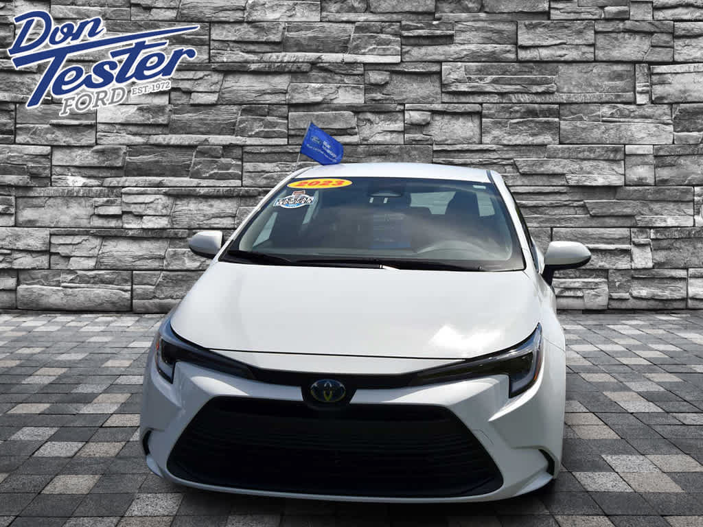 Used 2023 Toyota Corolla LE FWD image 8