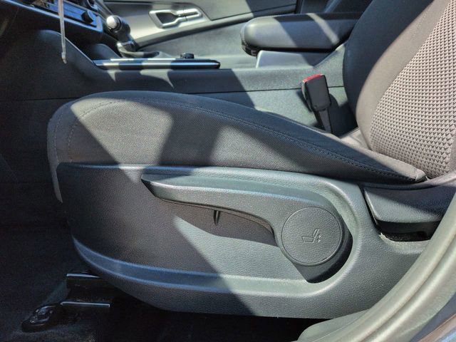 Used 2025 Kia Sportage LX image 23