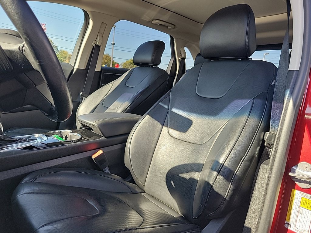 Certified 2017 Ford Edge Titanium w/ Canadian Touring Package AWD/4WD image 17