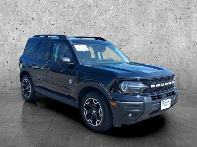 Certified 2025 Ford Bronco Sport Outer Banks w/ Outer Banks Tech Package+ AWD/4WD image 3