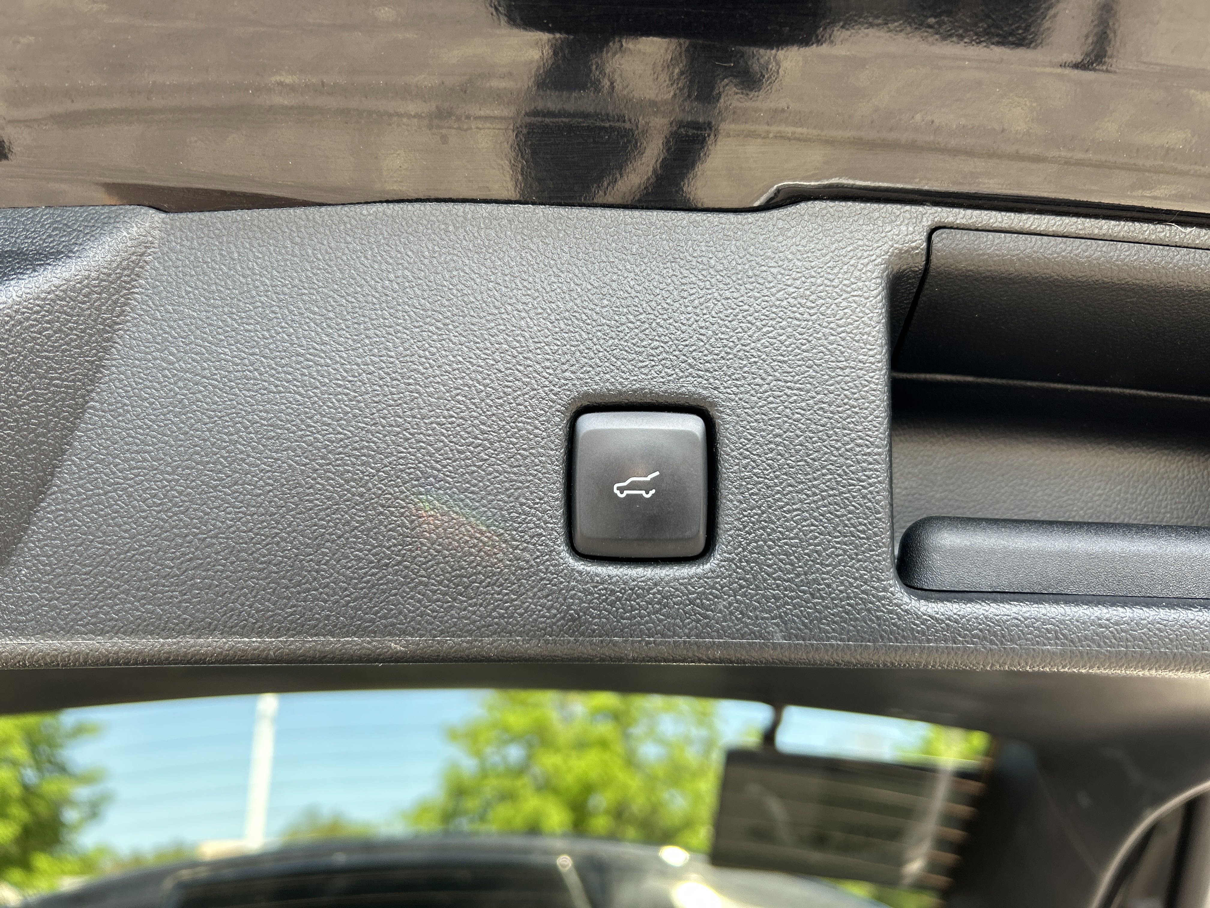 Certified 2022 Ford Escape Titanium image 14