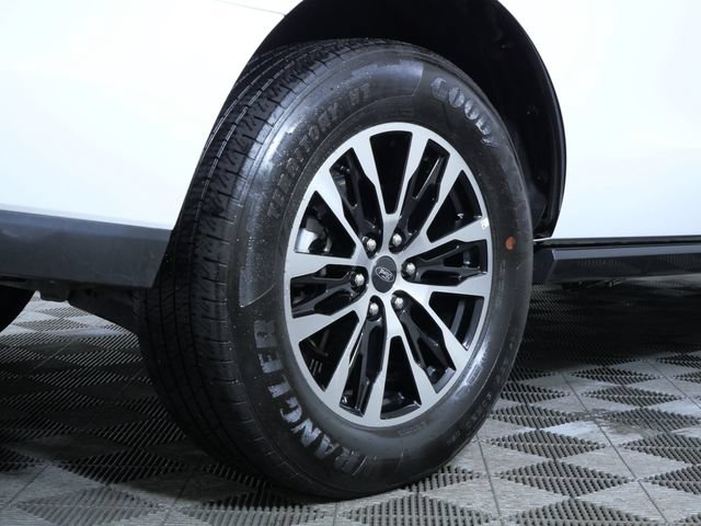 Certified 2025 Ford Expedition Platinum AWD/4WD image 6