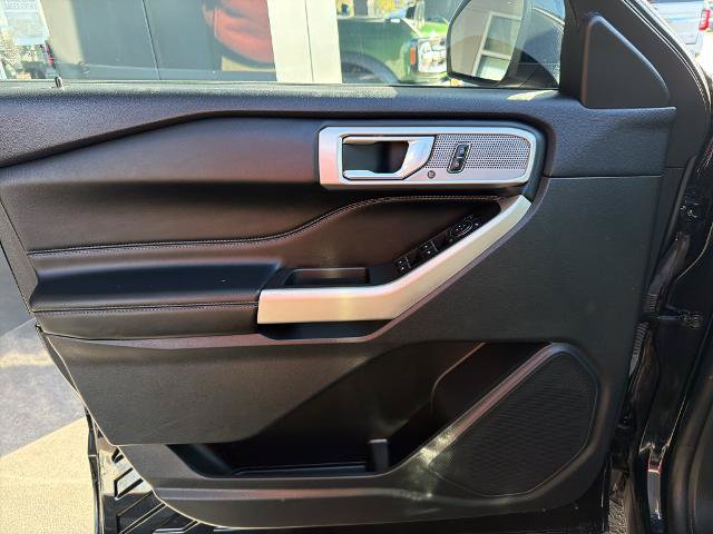 Certified 2023 Ford Explorer Limited AWD/4WD image 15