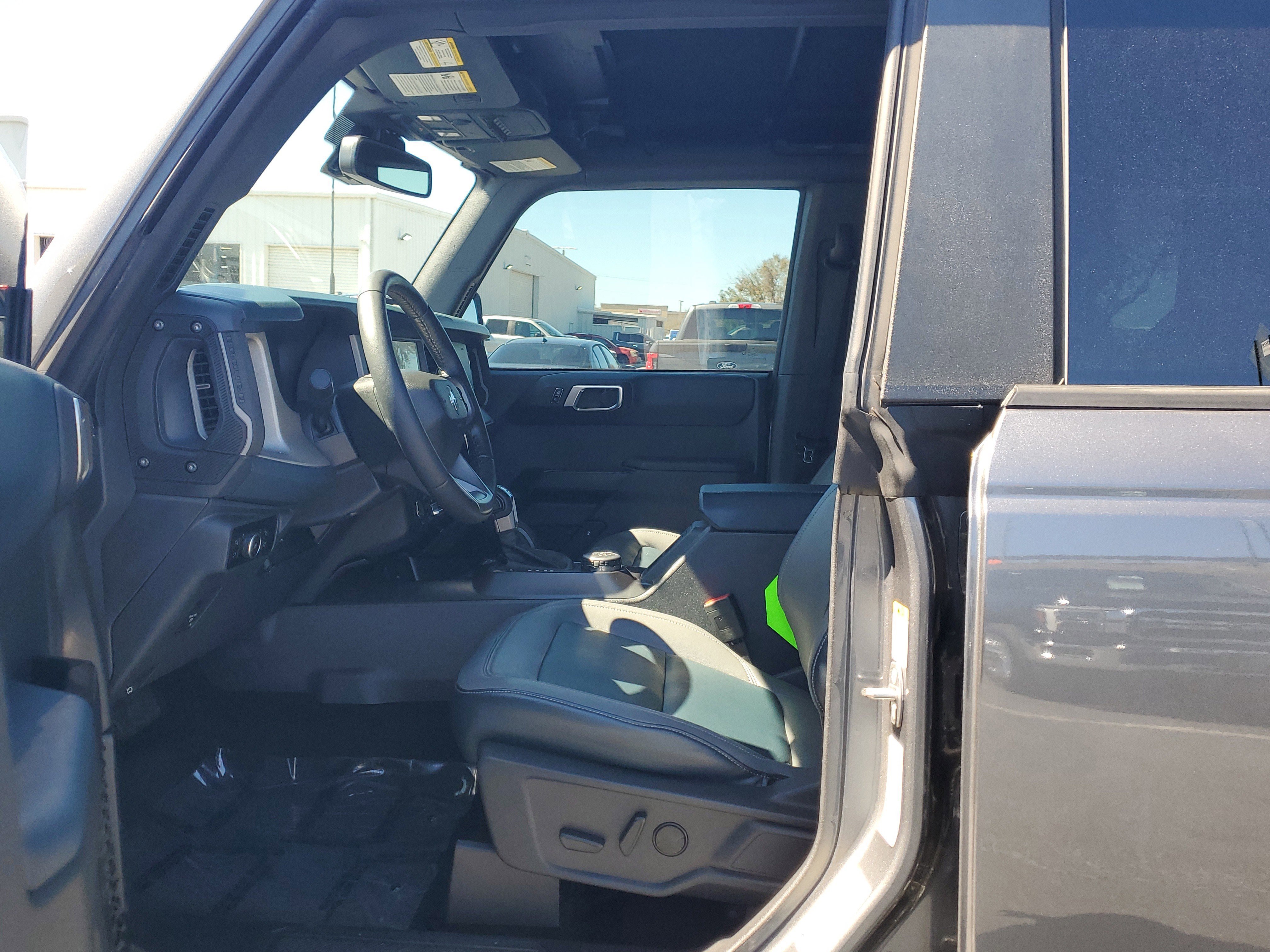 Certified 2024 Ford Bronco Outer Banks w/ Sasquatch Package image 19