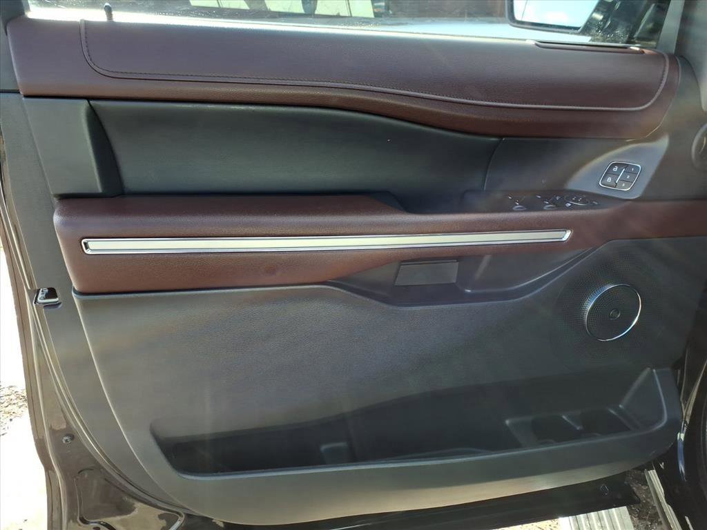 Certified 2023 Ford Expedition Limited image 14