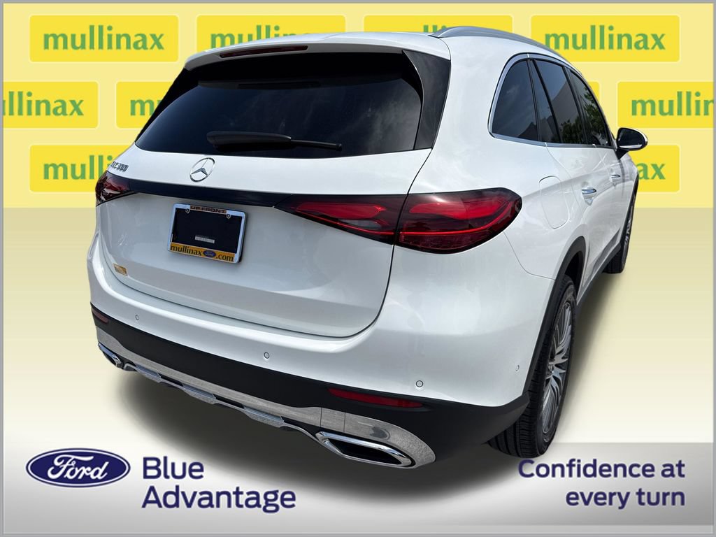 Used 2025 Mercedes-Benz GLC 300 image 4
