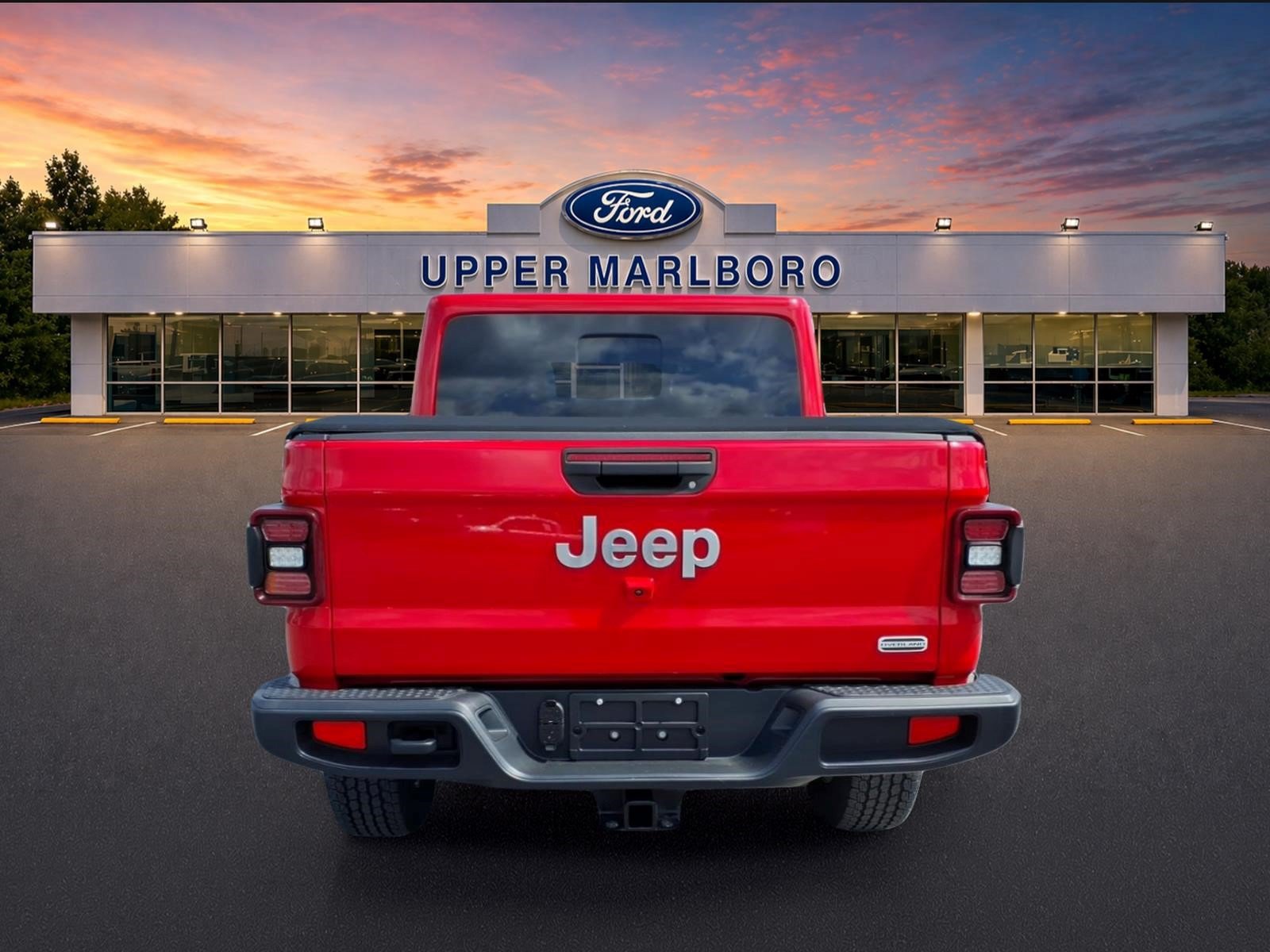 Used 2020 Jeep Gladiator Overland w/ LED Lighting Group AWD/4WD image 5