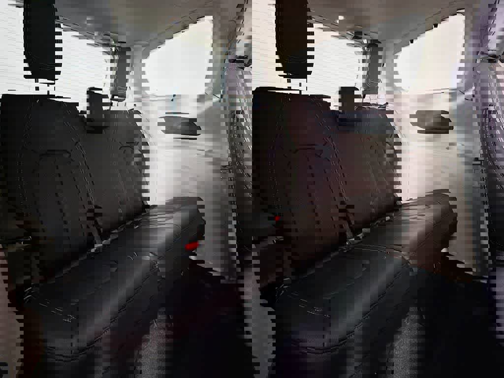 Used 2022 Chrysler Pacifica Touring-L image 30