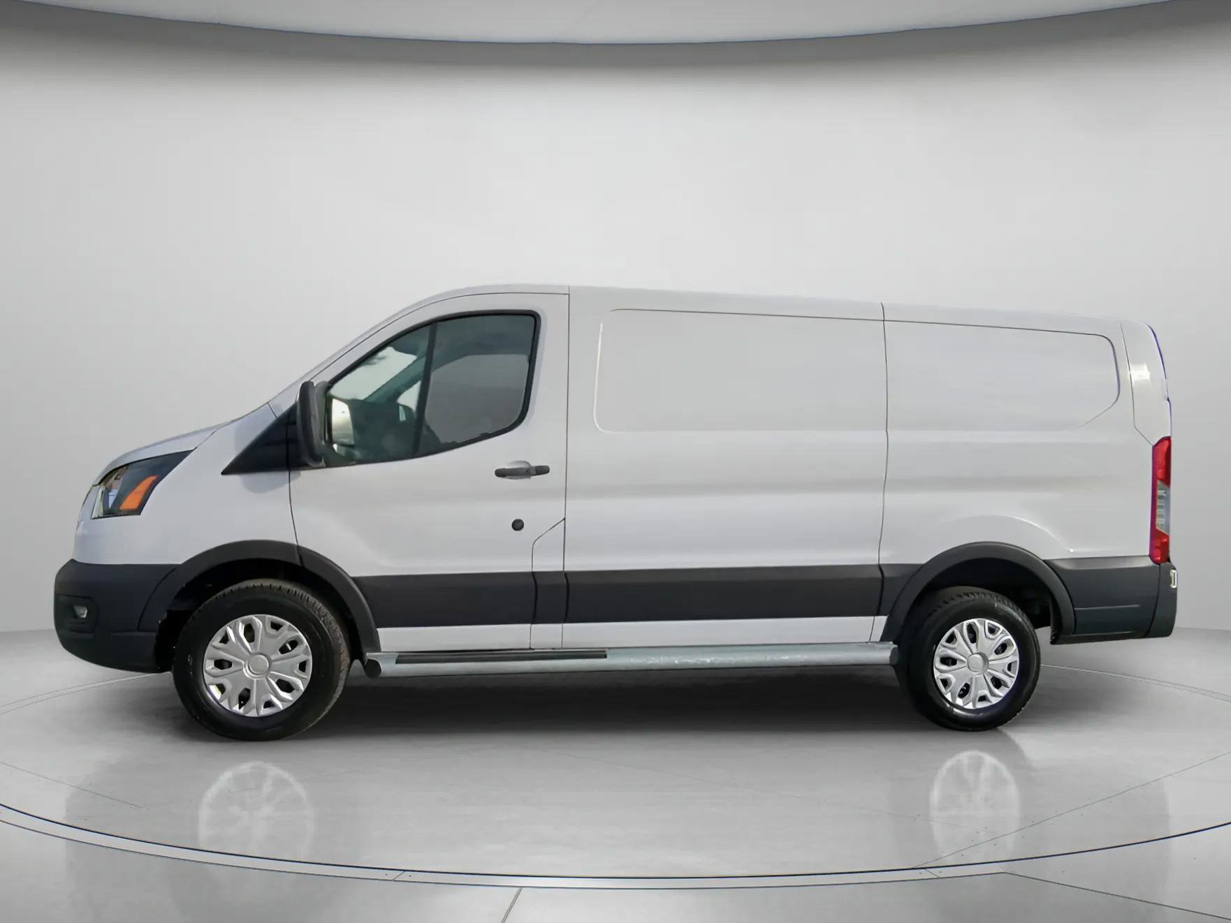 Certified 2024 Ford Transit 250 w/ Exterior Upgrade Package image 8