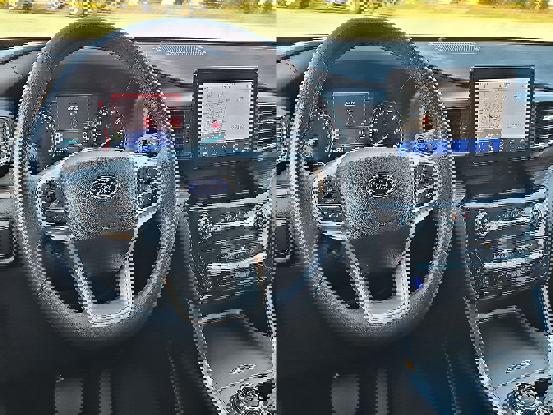 Certified 2023 Ford Explorer Limited w/ Equipment Group 301A image 15