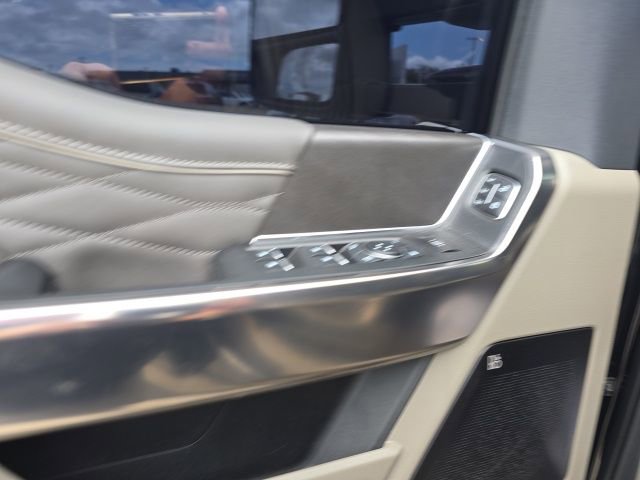 Certified 2026 Ford F450 Platinum w/ Platinum Plus Package image 14