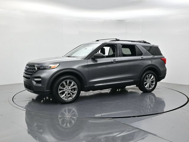Certified 2023 Ford Explorer XLT w/ Equipment Group 202A AWD/4WD image 6