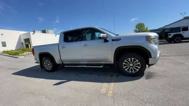 Used 2019 GMC Sierra 1500 SLE w/ SLE Value Package AWD/4WD image 2