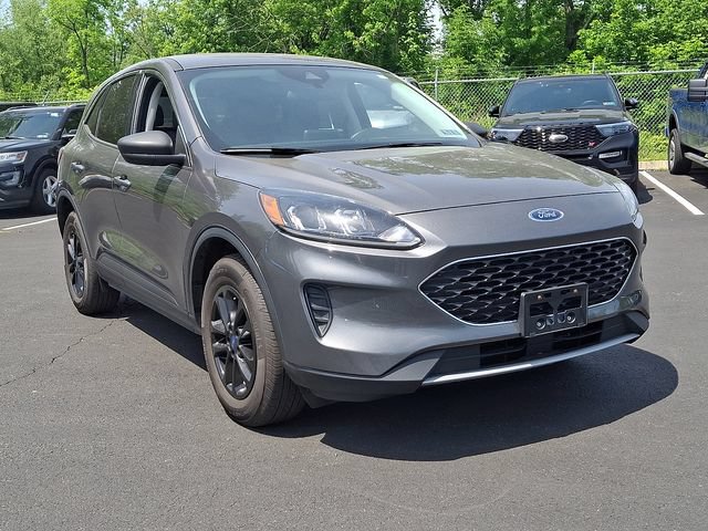 Certified 2022 Ford Escape SE w/ Convenience Package AWD/4WD image 2