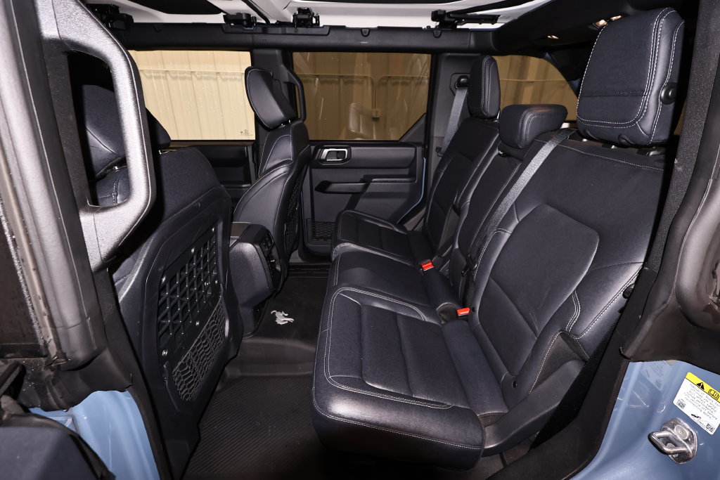 Certified 2025 Ford Bronco Badlands AWD/4WD image 14