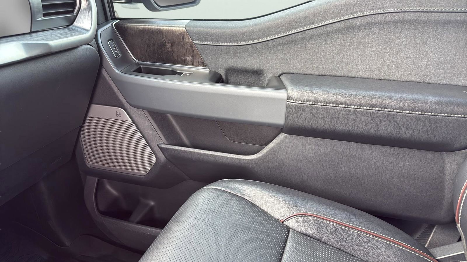 Certified 2023 Ford F150 Lariat w/ Trailer Tow Package image 24