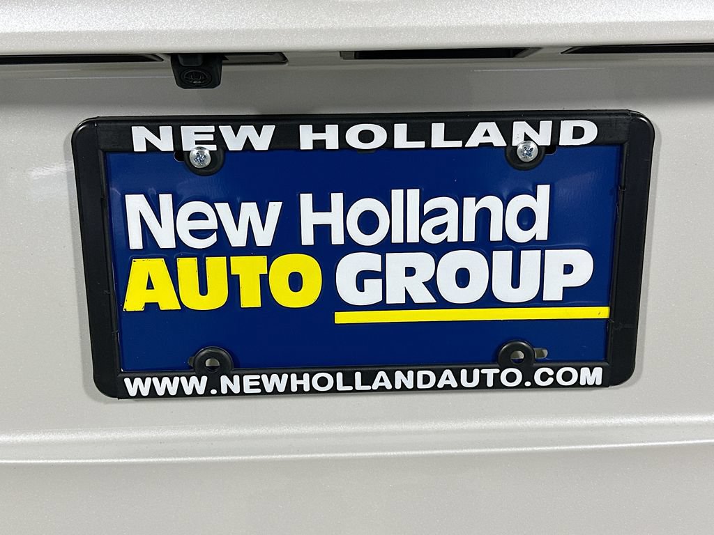 Used 2023 Toyota Highlander XSE FWD image 21