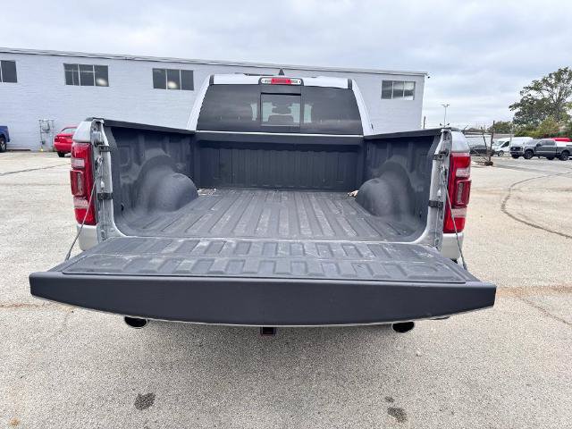 Used 2019 RAM 1500 Laramie AWD/4WD image 11