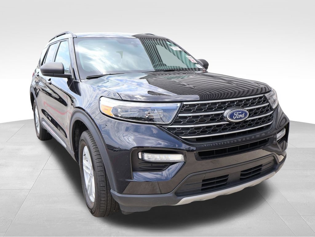 Certified 2024 Ford Explorer XLT w/ Equipment Group 202A AWD/4WD image 14