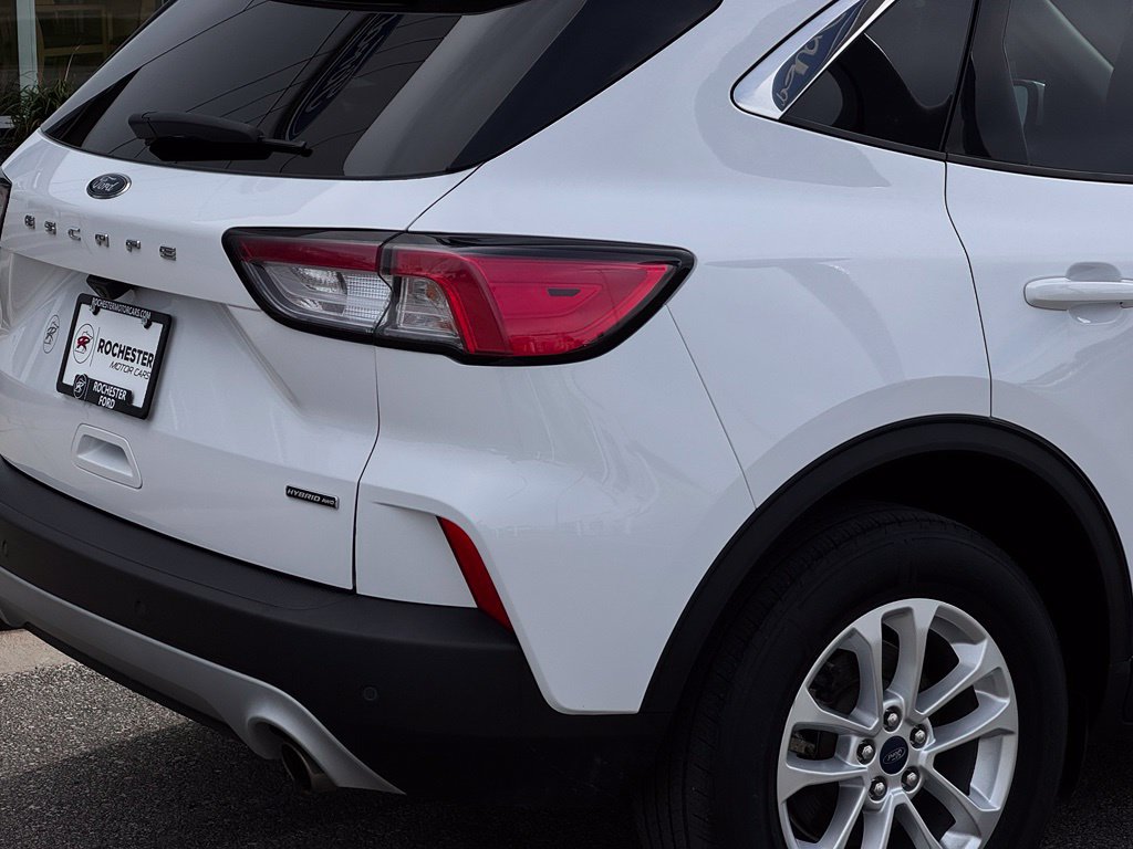 Certified 2021 Ford Escape SE w/ Cold Weather Package AWD/4WD image 46