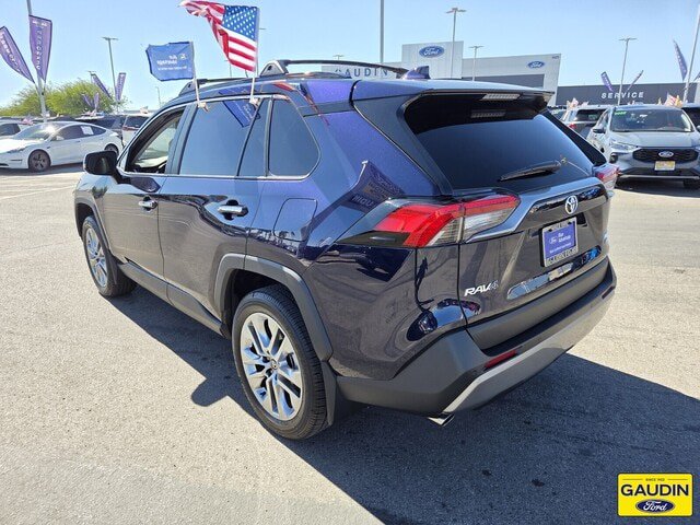 Used 2025 Toyota RAV4 Limited w/ Advanced Technology Package AWD/4WD image 5
