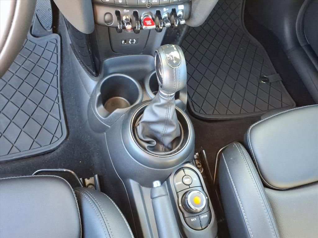 Used 2018 MINI Cooper S image 33