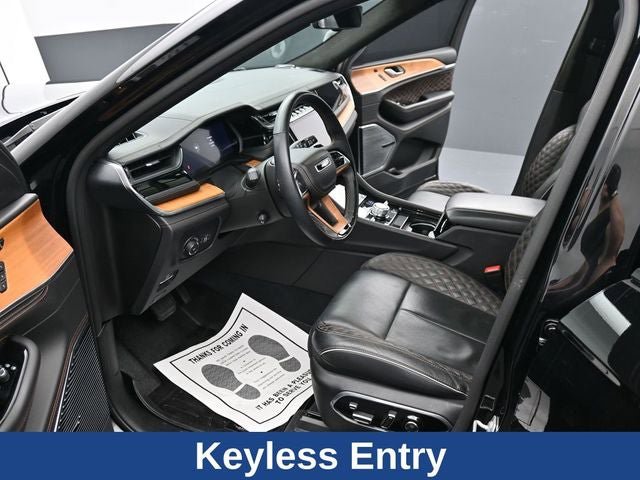 Used 2023 Jeep Grand Cherokee L Summit AWD/4WD image 19