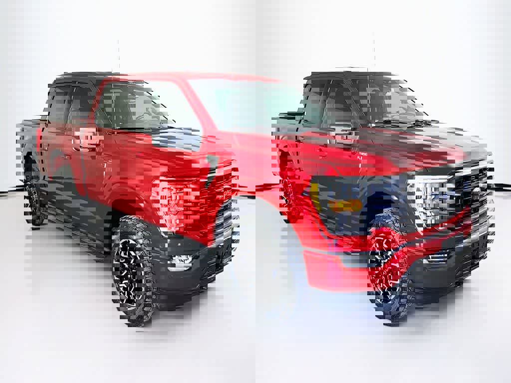 Certified 2022 Ford F150 XLT w/ Equipment Group 302A High image 24