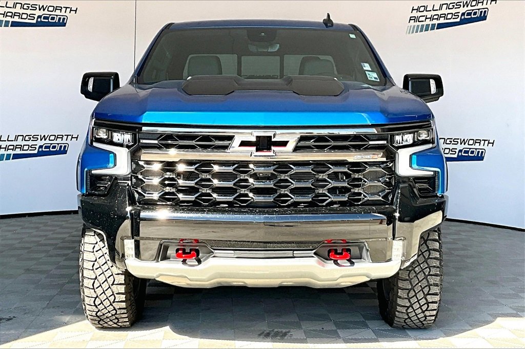 Used 2022 Chevrolet Silverado 1500 ZR2 w/ Technology Package image 2
