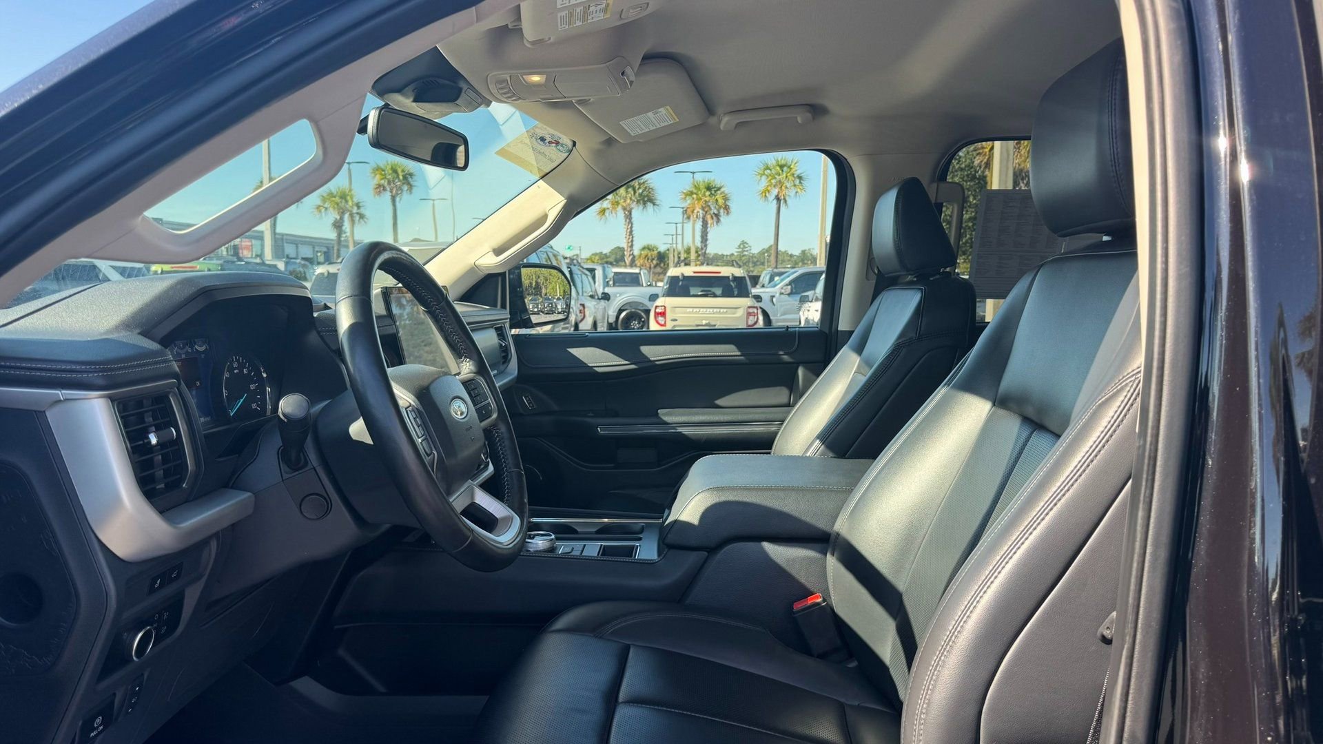 Certified 2024 Ford Expedition Max XLT image 23