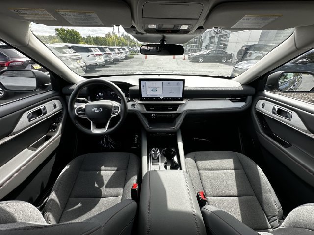 Certified 2025 Ford Explorer Active AWD/4WD image 15