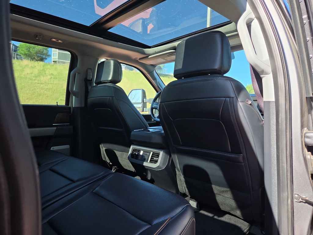 Certified 2025 Ford F350 Lariat AWD/4WD image 32