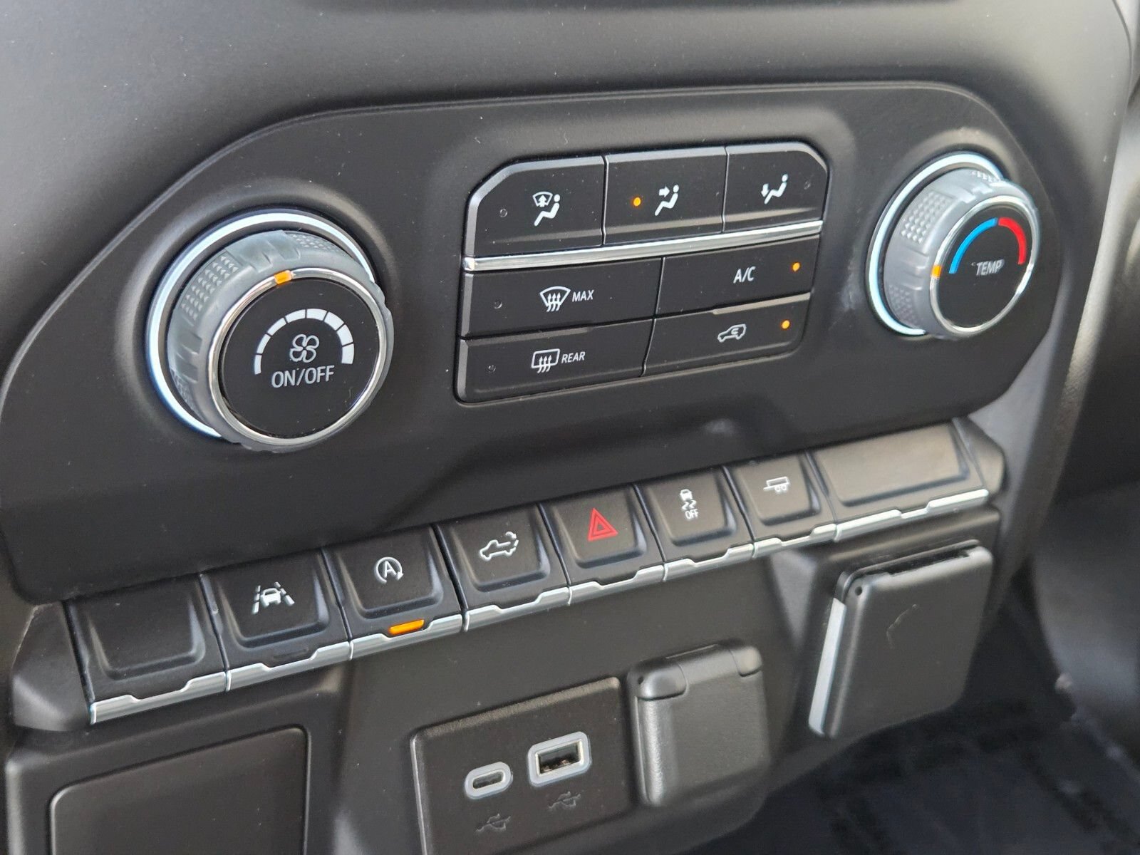 Used 2023 Chevrolet Silverado 1500 Custom RWD image 23