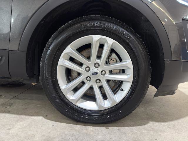 Certified 2017 Ford Explorer XLT w/ Equipment Group 202A image 23