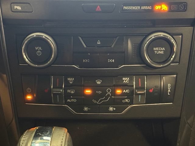 Certified 2018 Ford Explorer XLT w/ Equipment Group 202A FWD image 31