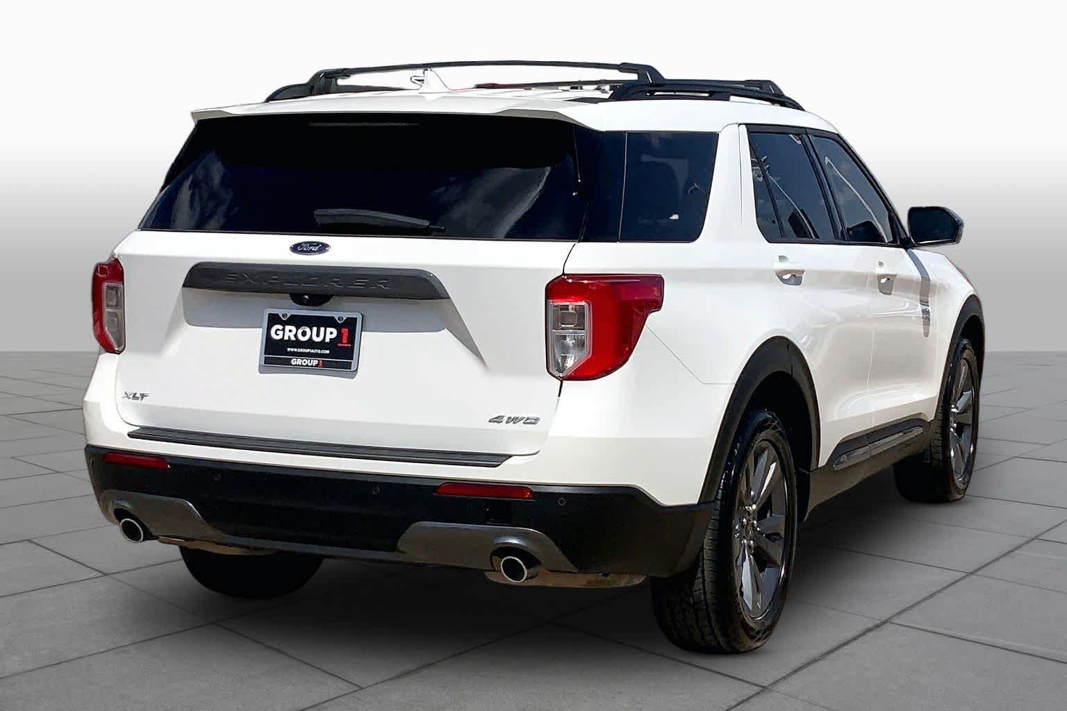 Certified 2022 Ford Explorer XLT w/ Equipment Group 202A AWD/4WD image 13