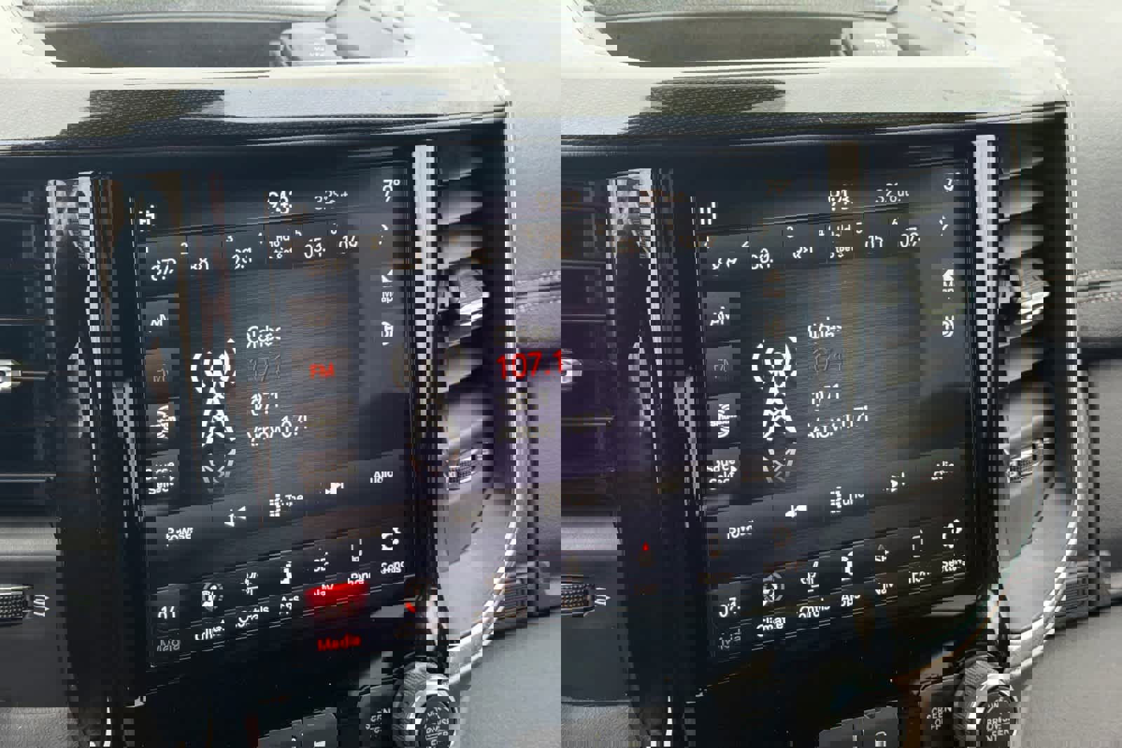 Used 2019 RAM 3500 Laramie image 15