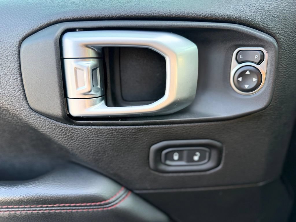 Used 2020 Jeep Wrangler Unlimited Rubicon w/ Dual Top Group AWD/4WD image 20