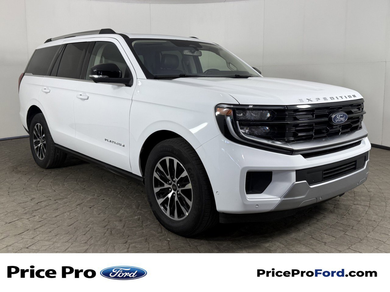 Certified 2025 Ford Expedition Platinum AWD/4WD image 1