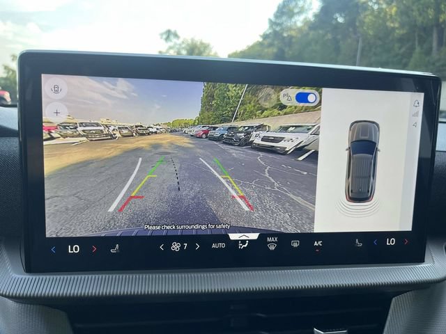 Certified 2026 Ford Explorer Active AWD/4WD image 29